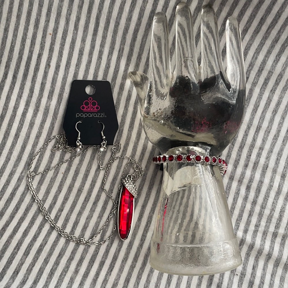 NIP- Paparazzi Spontaneous Sparkle Red Necklace and Starry Social Red Bracelet